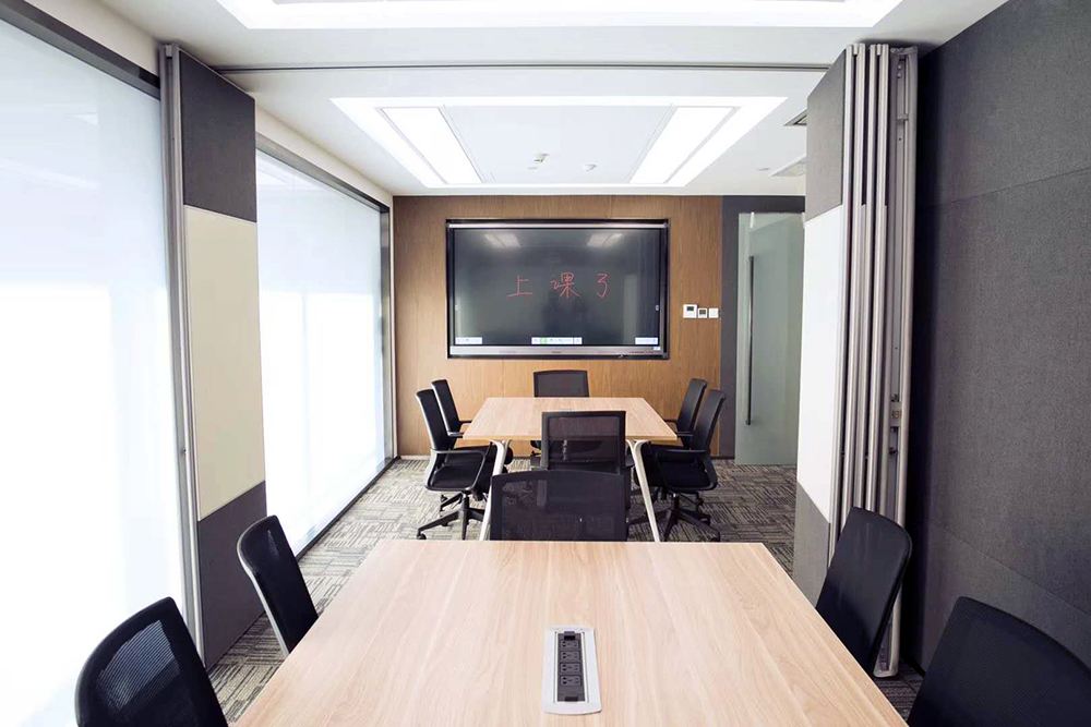 大型會議直播間建筑聲學(xué)裝修，直播間聲學(xué)設(shè)計